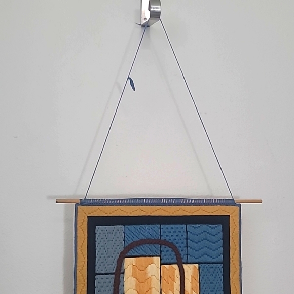 Parrot Tapestry Wall Hanging Blue Yellow Pink Pet Bird - Picture 3 of 3